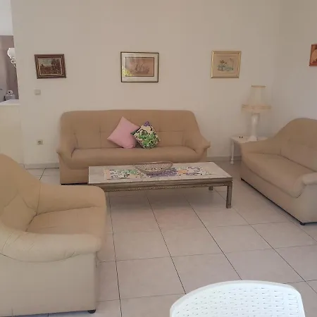Lilia Sur Arona (Tenerife)